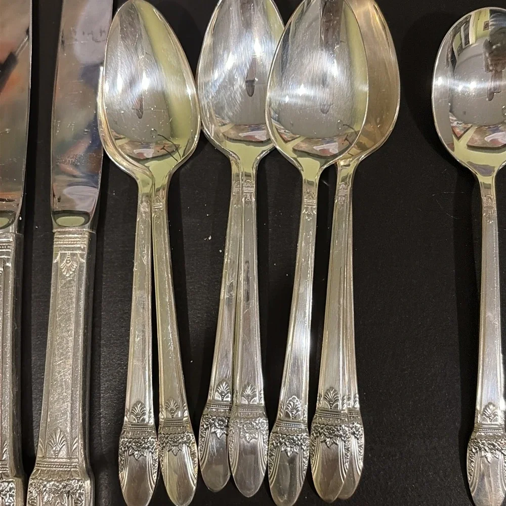 Vintage Set Of 12 1847 Rogers Bros IS Silverplate FIRST LOVE Mix Lot Silverware
